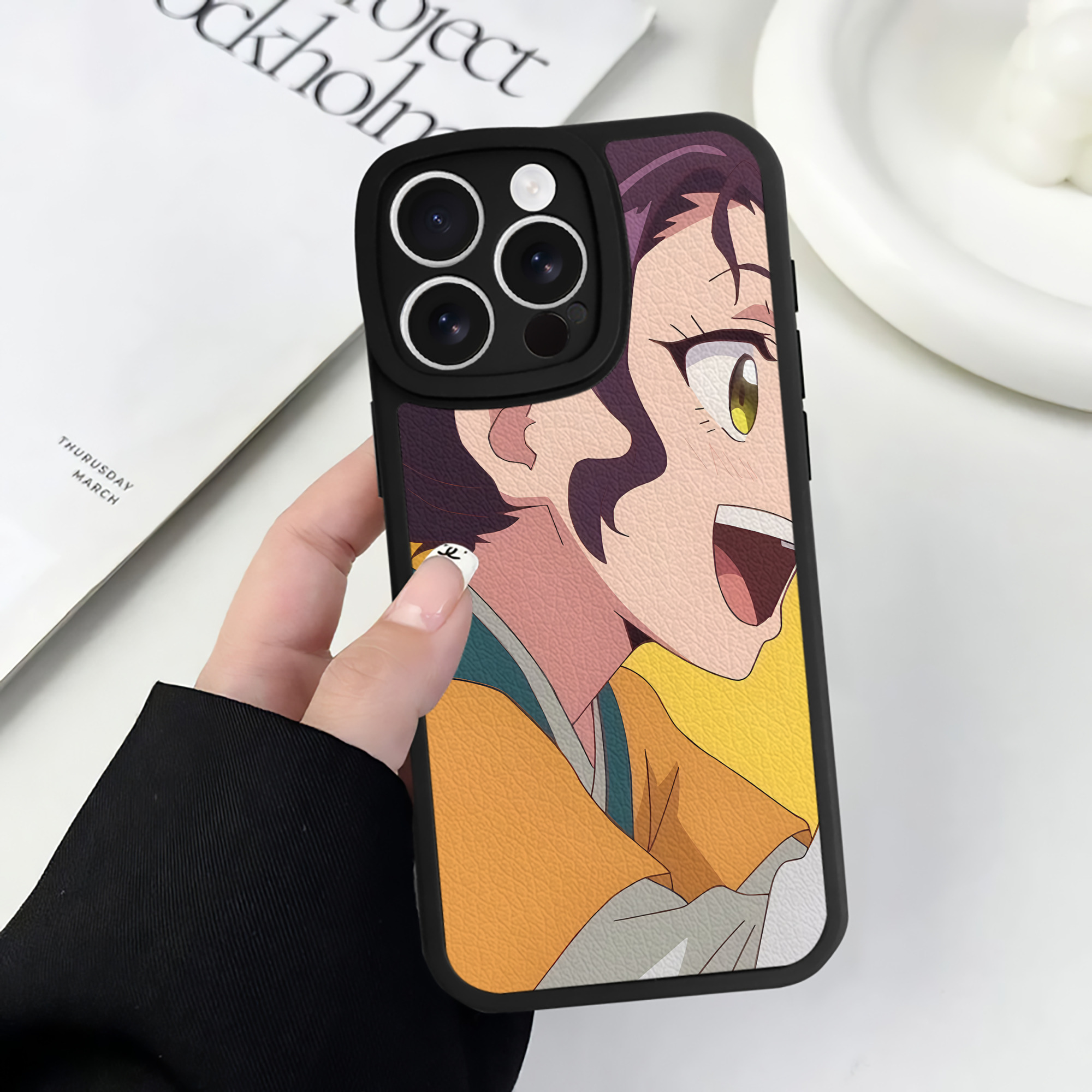 薬屋のひとりごと The Apothecary Diaries 【iPhone 16シリーズ対応】シリコンスマホケース（レザー調） 材質：シリコン